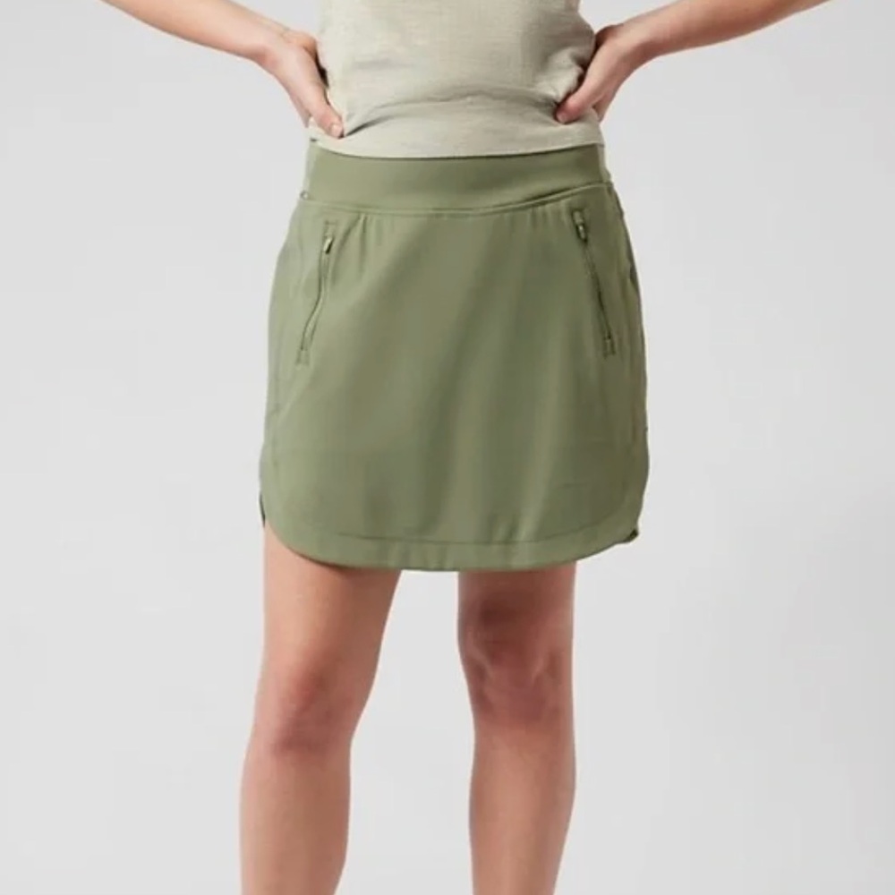 Athleta Fairway Golf Skort 16”